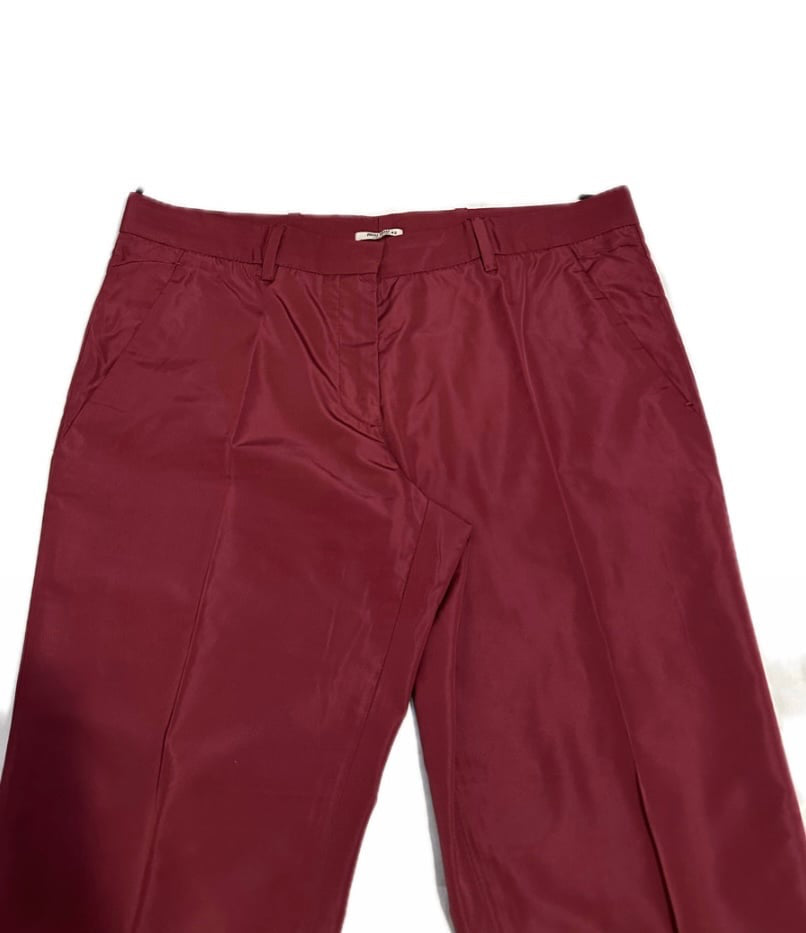 Pantalon court Miu Miu Bordeaux satiné T. 38 EU (M)