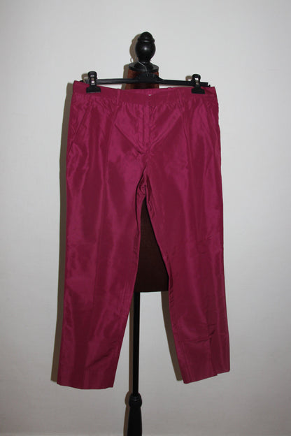 Pantalon court Miu Miu Bordeaux satiné T. 38 EU (M)