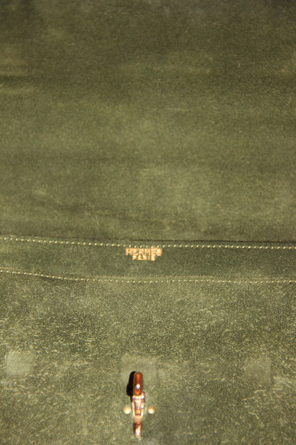 Lot Hermès: sac à main "Palonnier" + gants assortis kaki