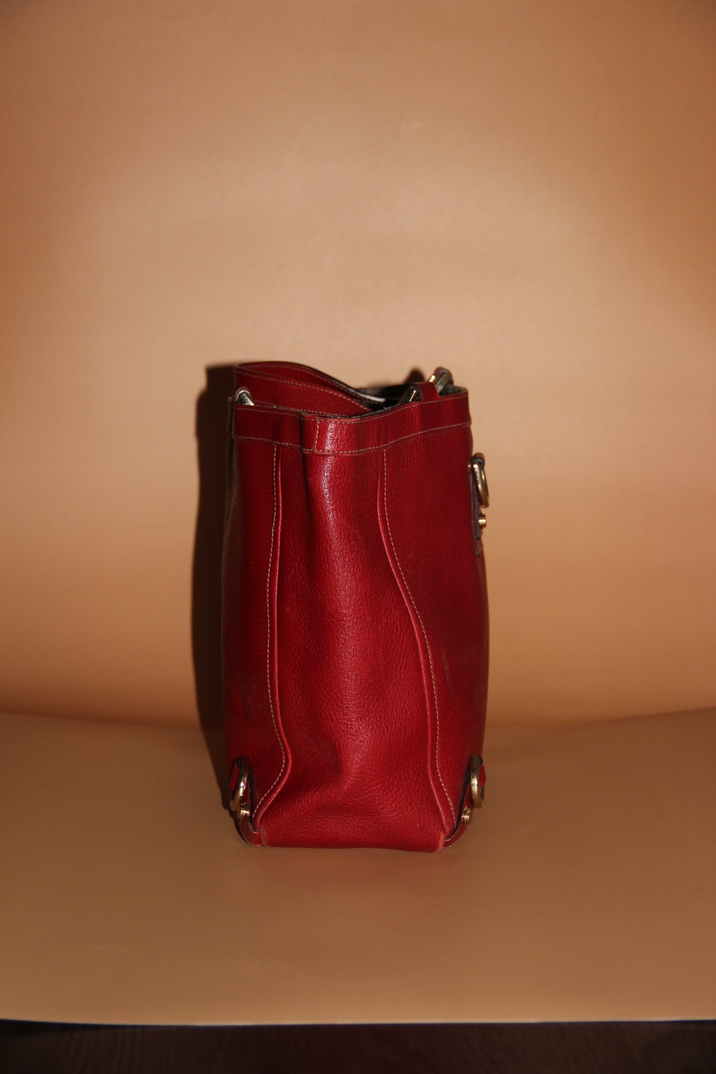 Sac cabas Gucci petit format "Red Abbey D-Ring" en cuir rouge
