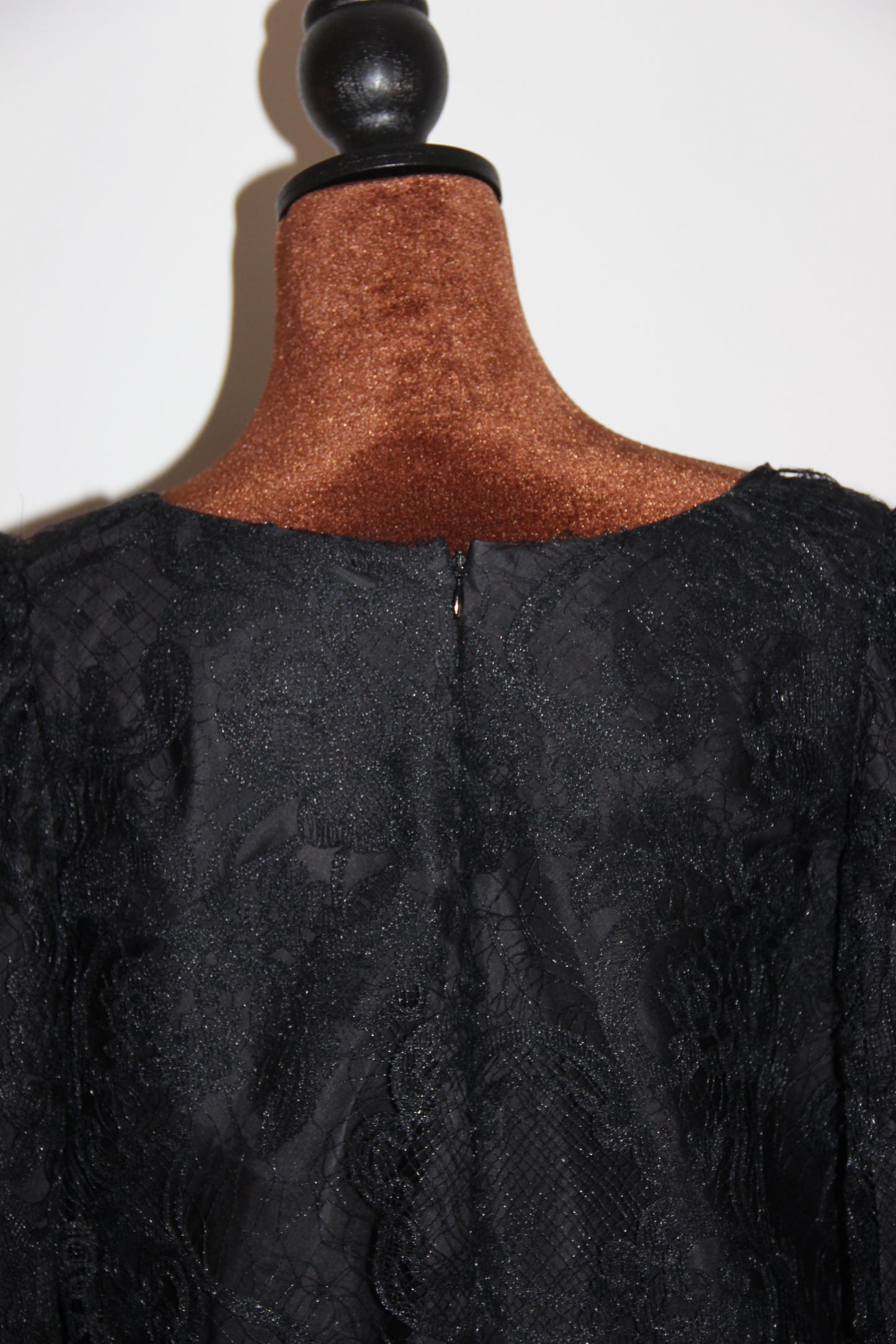 Robe Max Chaoul de couture noire en dentelle T. XXL /44