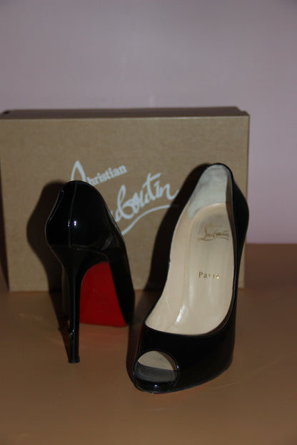 Escarpins Christian Louboutin verni noir peep toe T.39,5