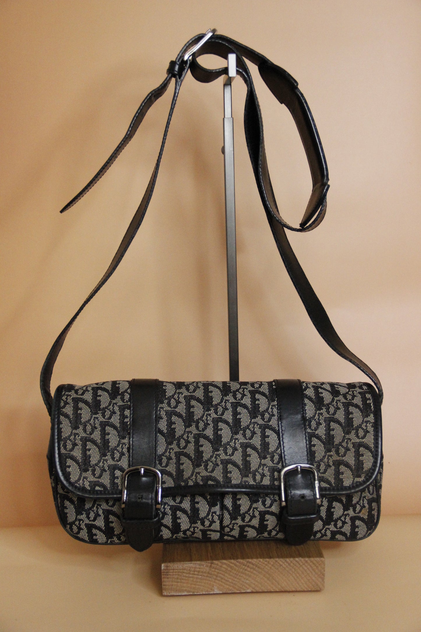Sac à main DIOR vintage monogramme