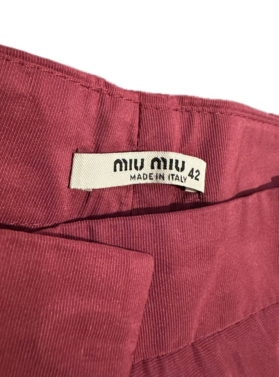Pantalon court Miu Miu Bordeaux satiné T. 38 EU (M)